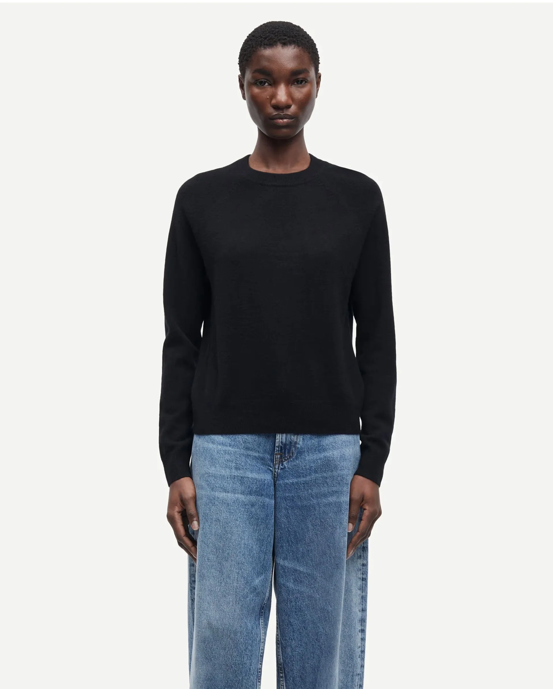 BOSTON O-NECK 6304 / BLACK