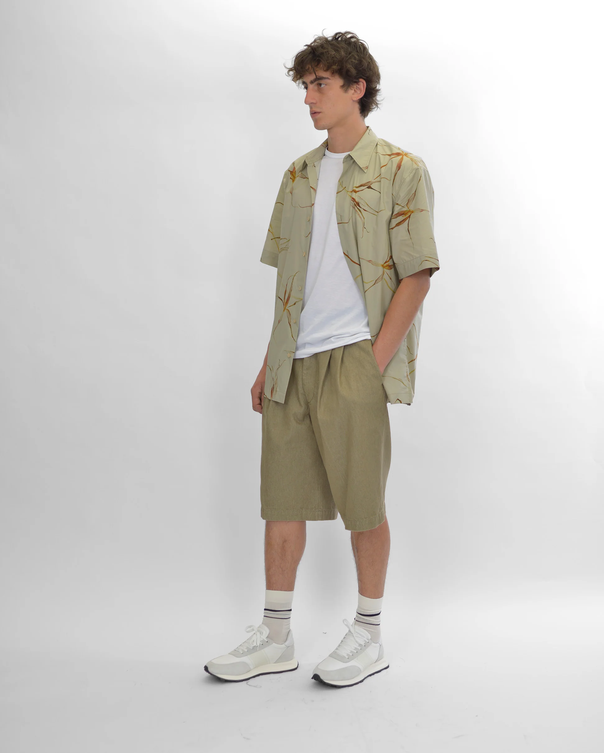 CASSIDYE S/S SHIRT / BEIGE - Image 2