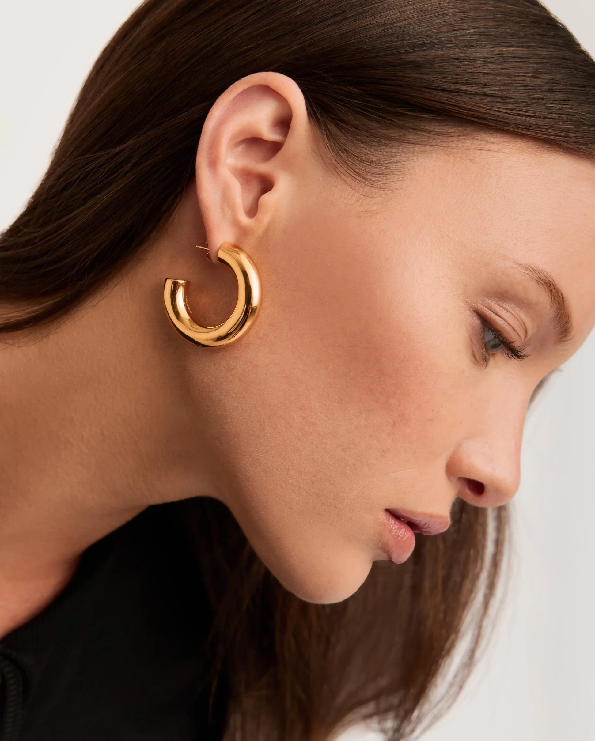 CHUBBY LARGE HOOP EARRINGS / GOLD - Image 2