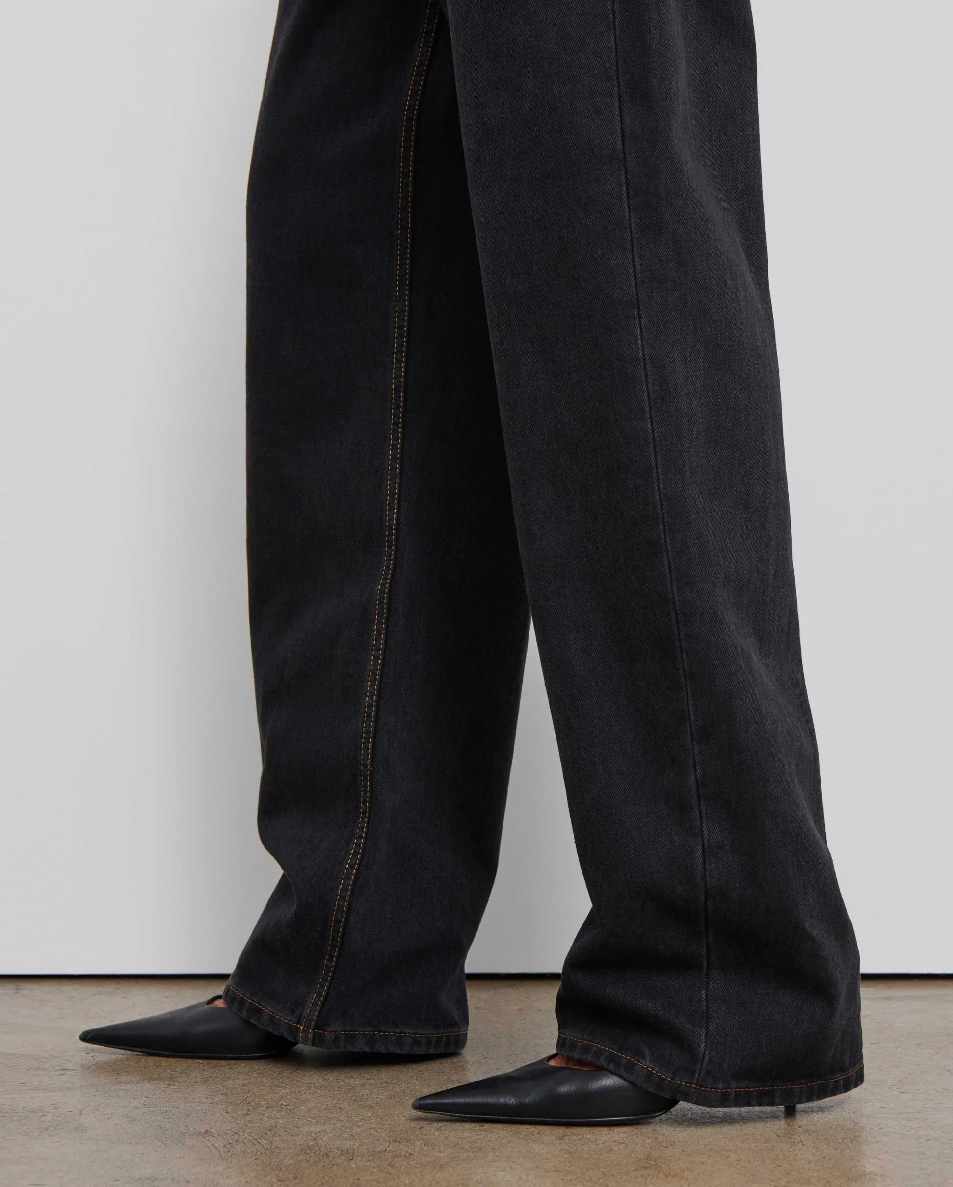 LOW RISE JEAN / BLACK - Image 6