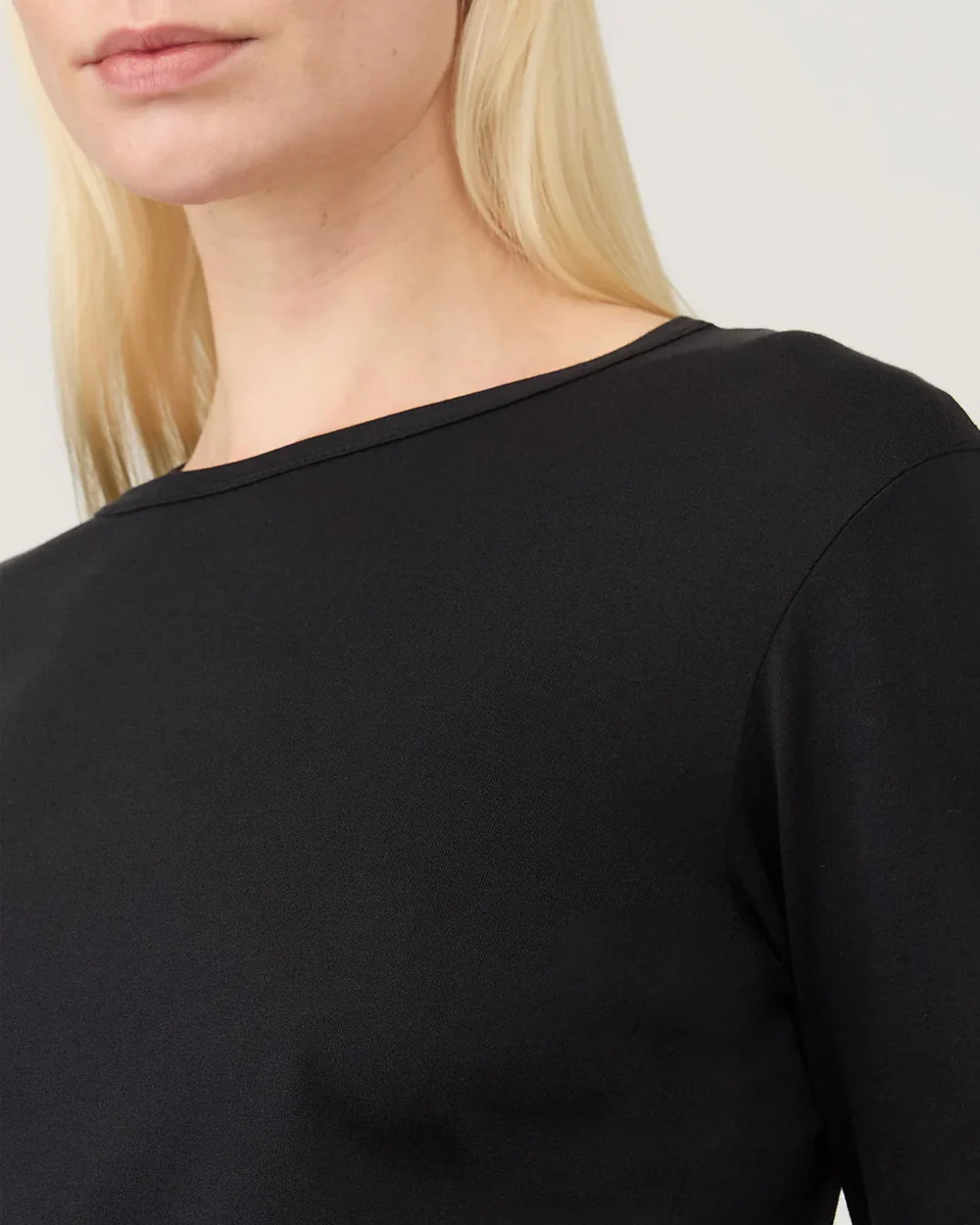 LONG SLEEVE CLASSIC T-SHIRT / BLACK - Image 4