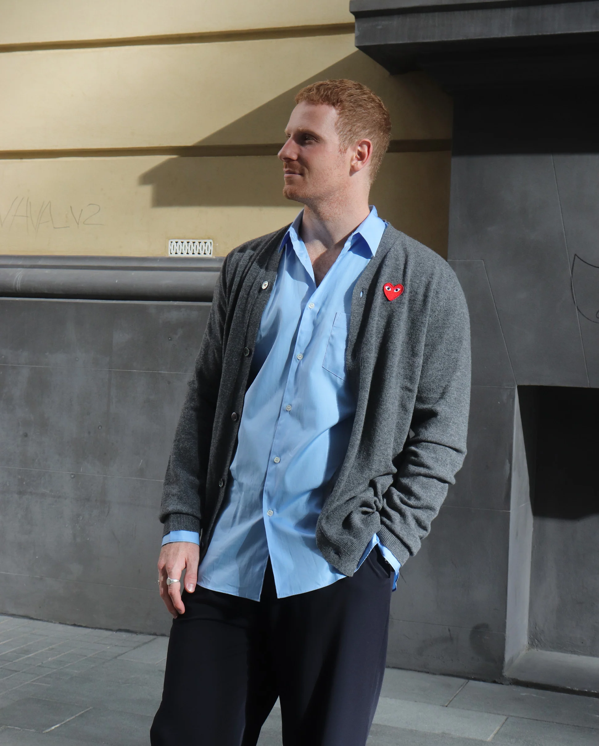 N008 UNISEX RED HEART CARDIGAN / GREY - Image 2