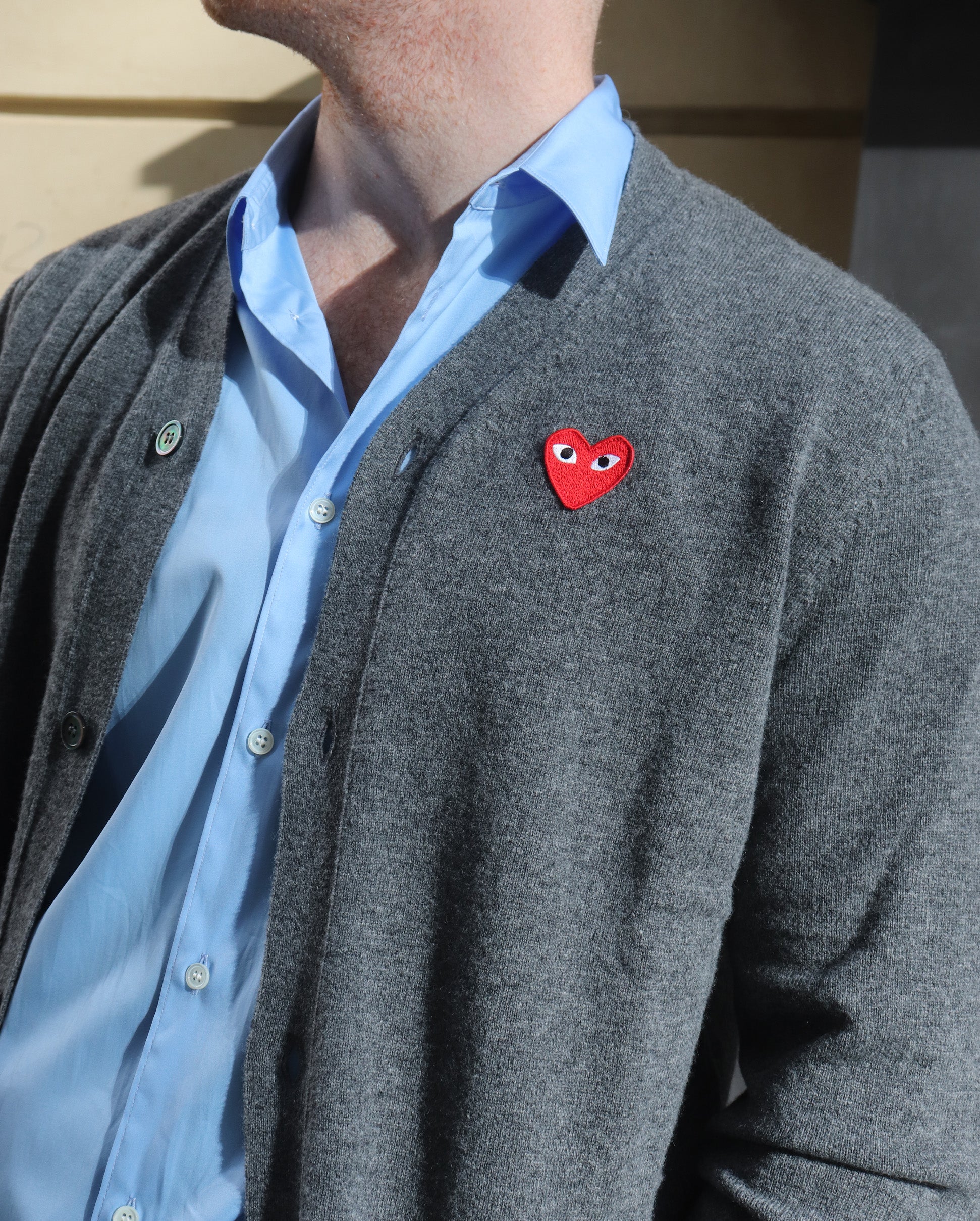 N008 UNISEX RED HEART CARDIGAN / GREY - Image 6