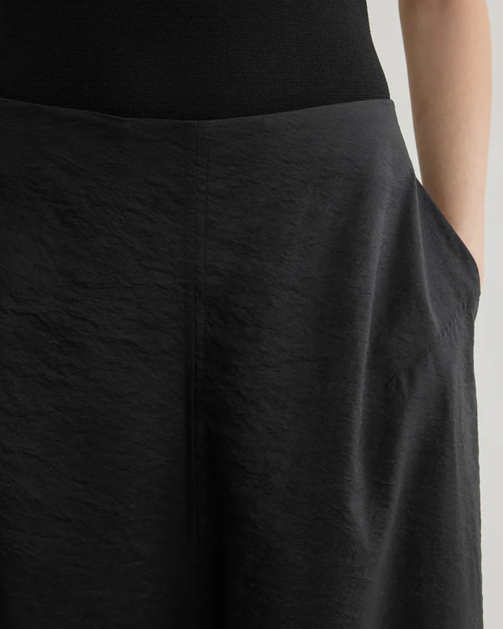 PARACHUTE SKIRT / BLACK - Image 4
