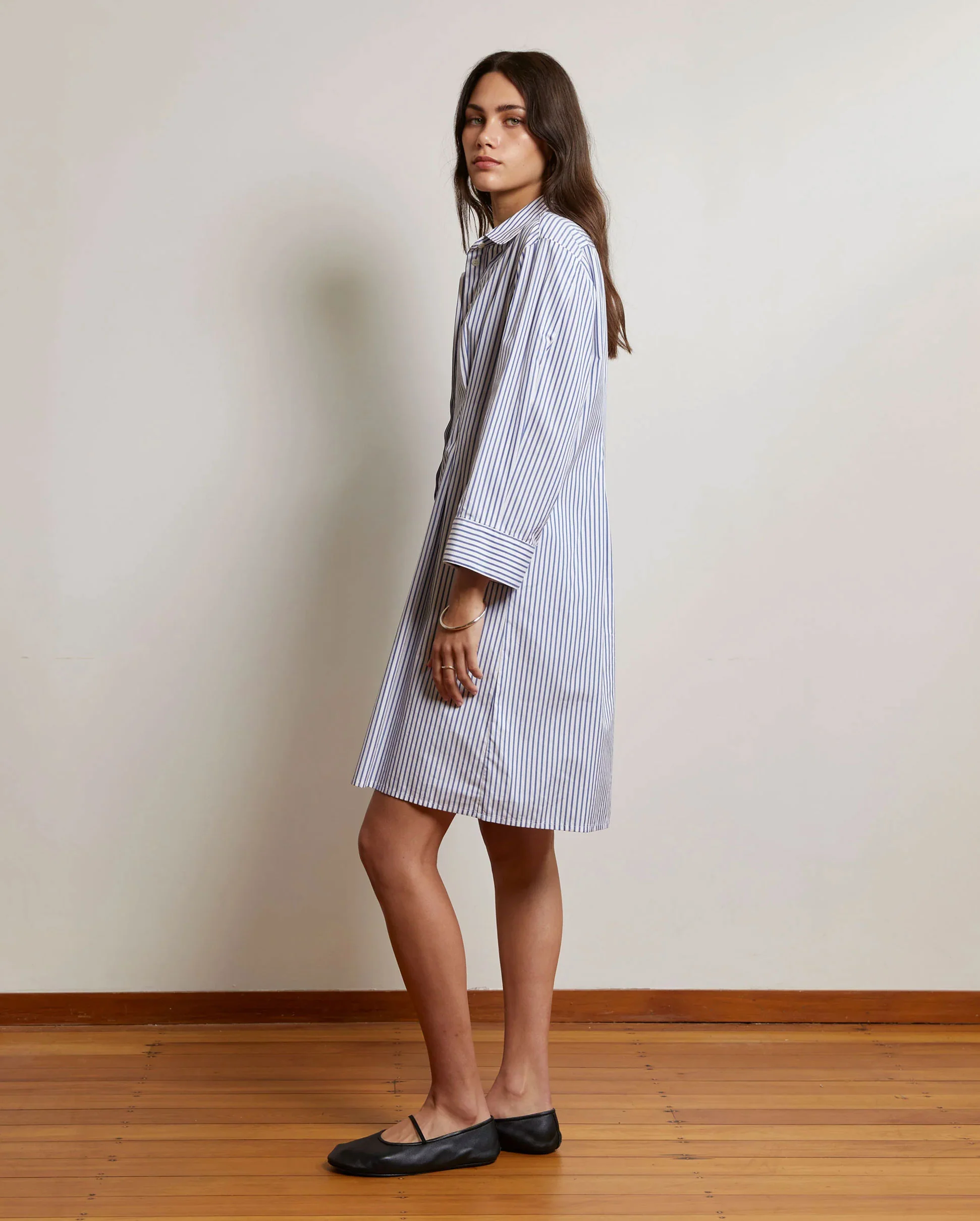 PULLOVER SHIRT DRESS / DARK BLUE & WHITE - Image 5