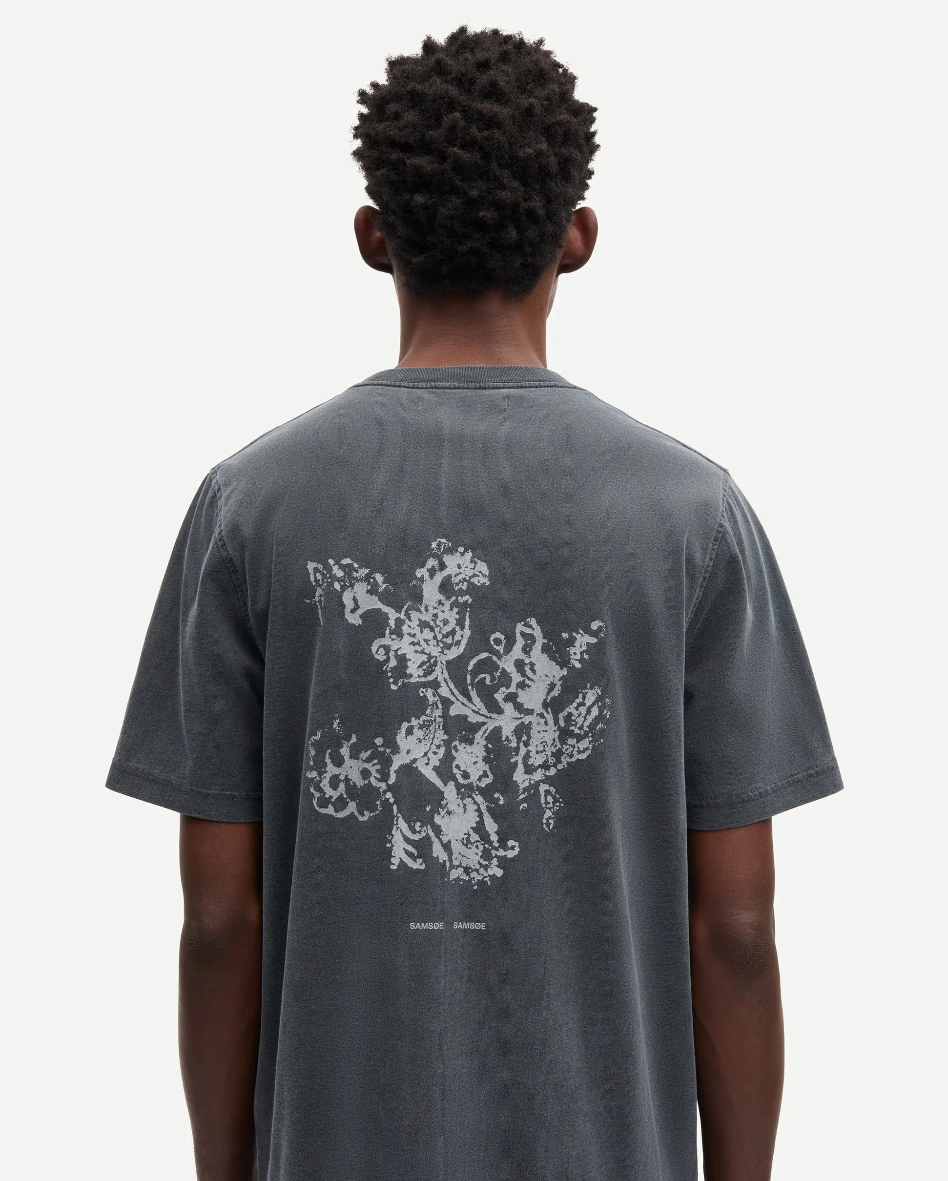 SAPHIL T-SHIRT 15489 / WASHED BLACK WALLPAPER - Image 2
