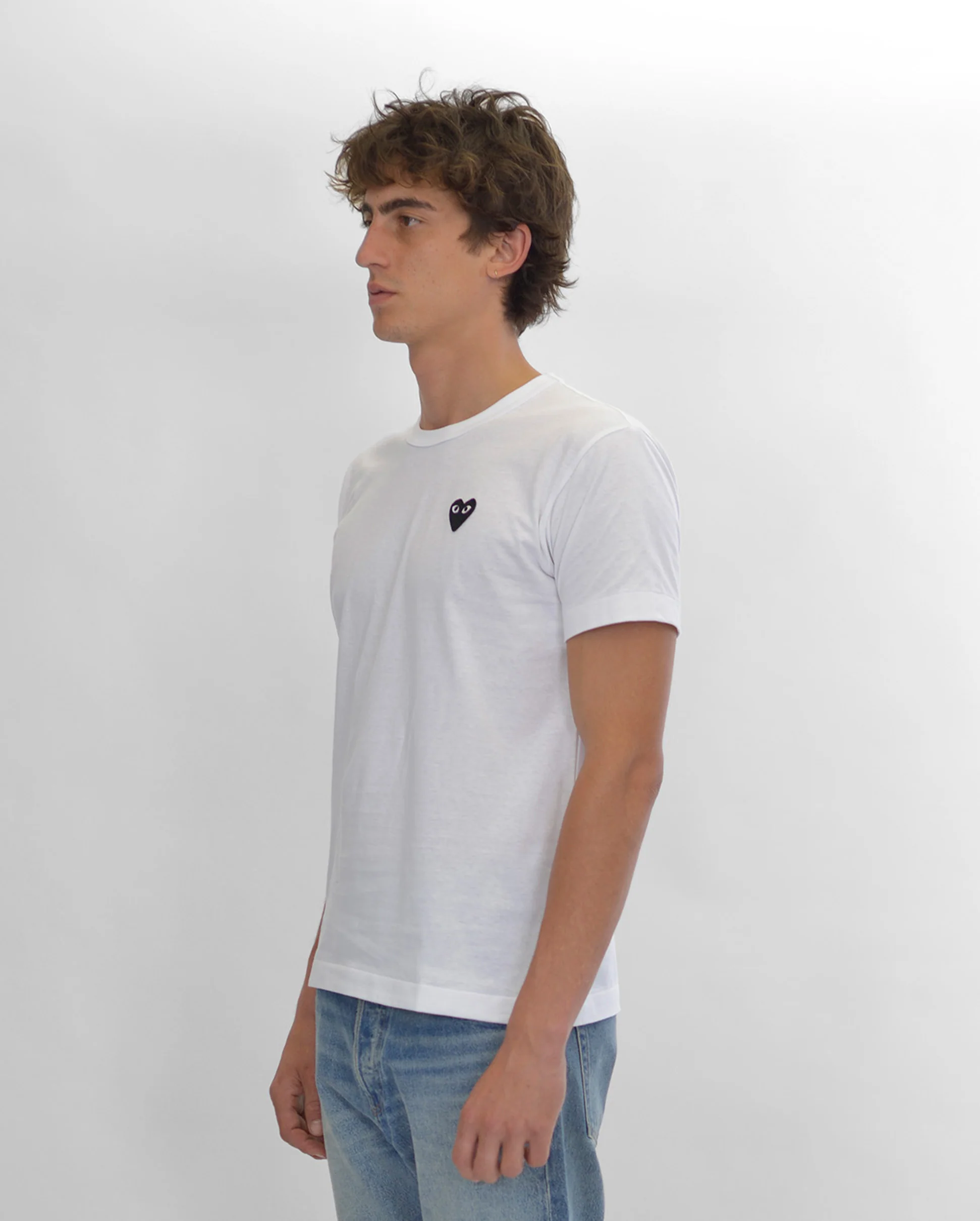 T064 UNISEX BLACK HEART T-SHIRT / WHITE - Image 5